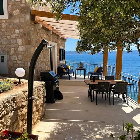 Seaside Maslina Holiday home Gdinj