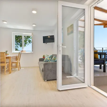 Seaside Maslina Holiday home