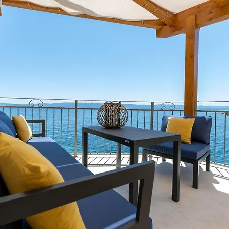 Seaside Maslina 別荘 Gdinj