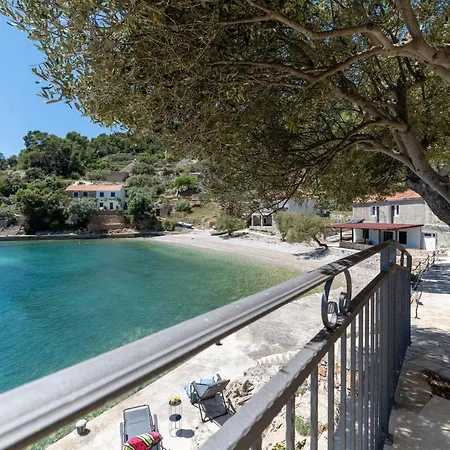 Seaside Maslina