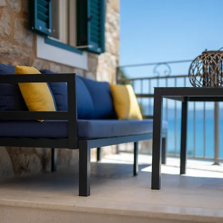 Seaside Maslina Holiday home
